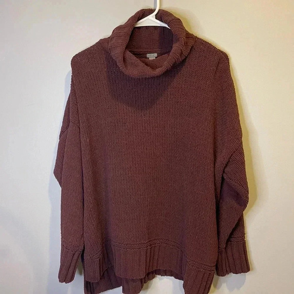 Aerie Cozy Brown Turtleneck Sweater size Medium - Picture 1 of 3